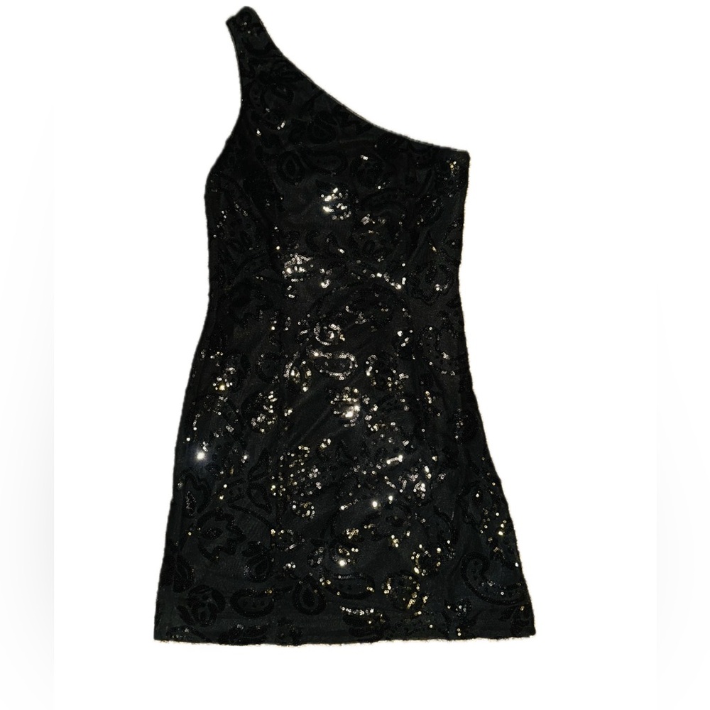 Lulu's Chic Black One-Shoulder Dress